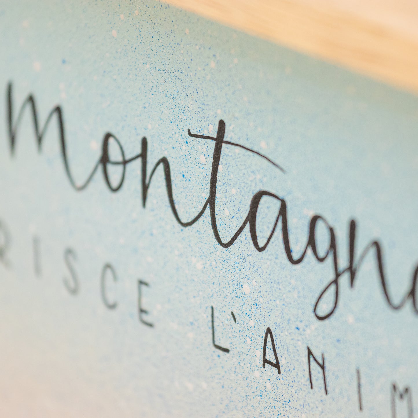 Quadro montagna famiglia di cervi